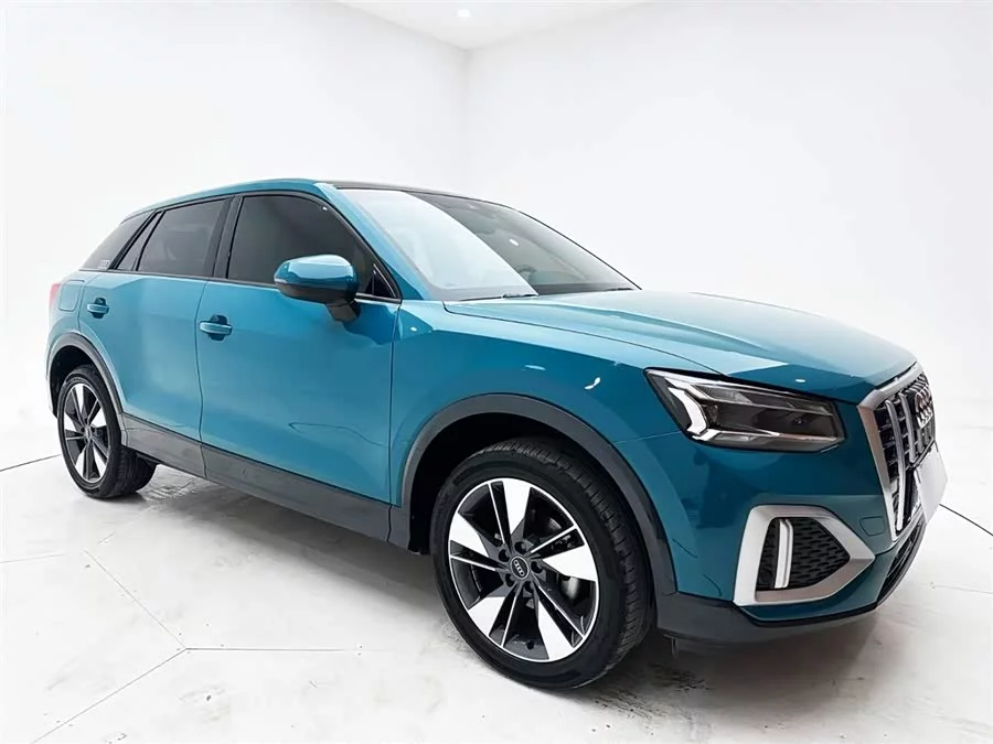 Audi Q2L