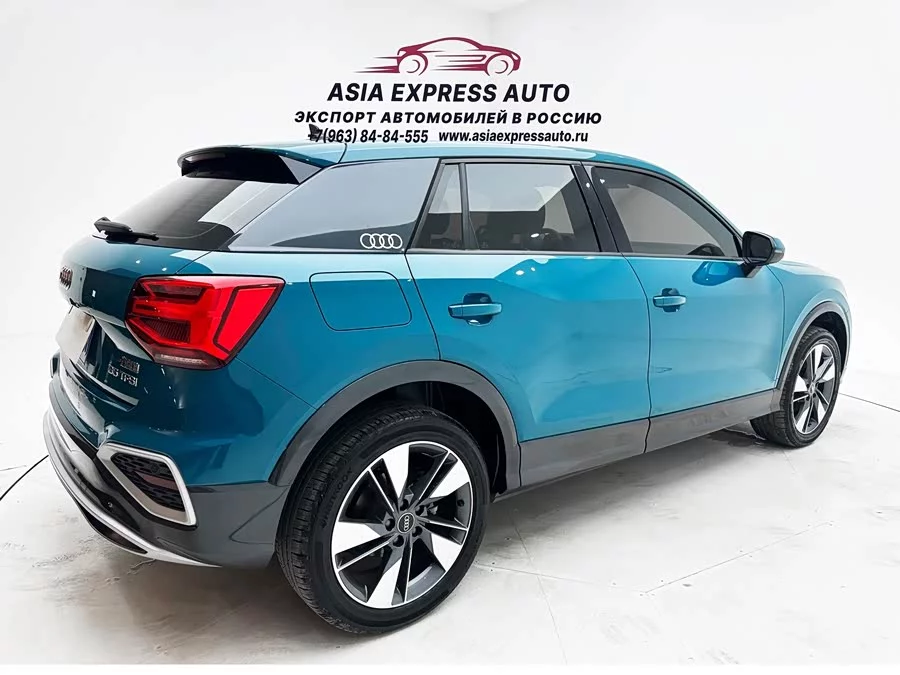 Audi Q2L