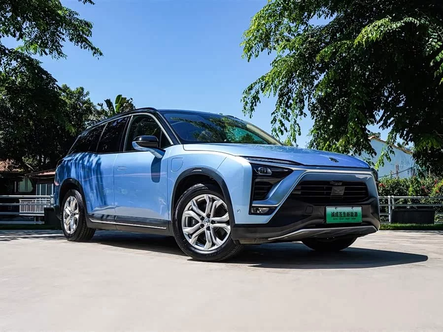 NIO ES8