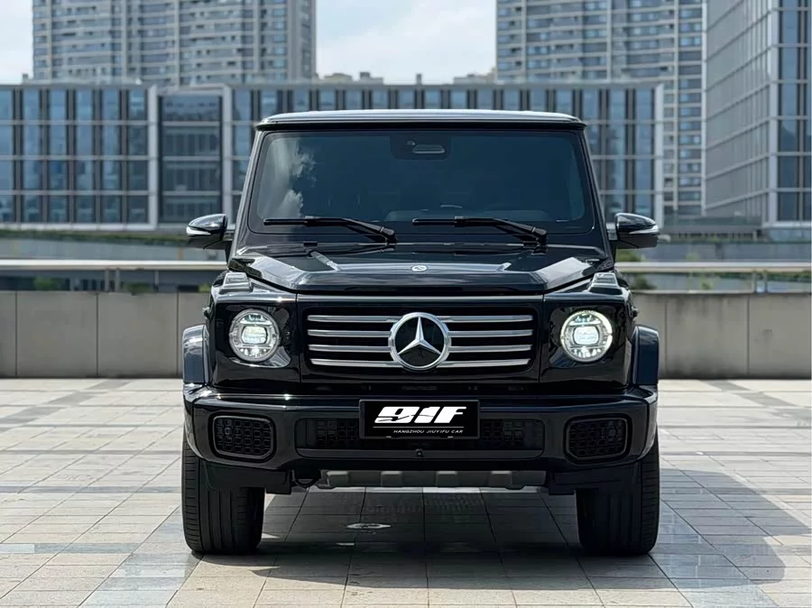 Mercedes Benz G-rated
