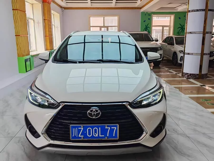 Toyota YARiS L