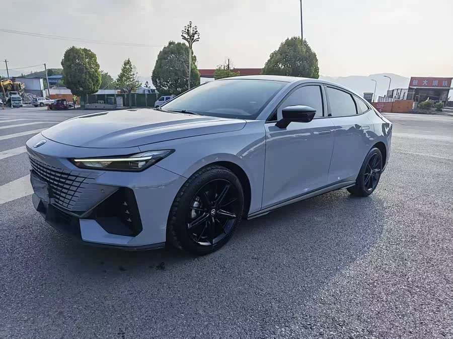 Changan UNI-V
