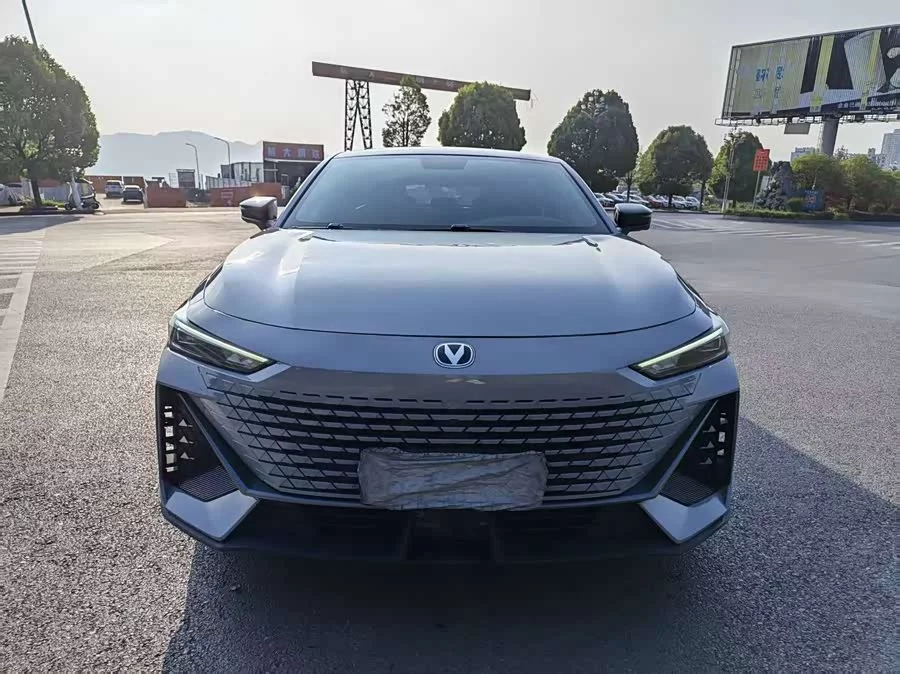 Changan UNI-V