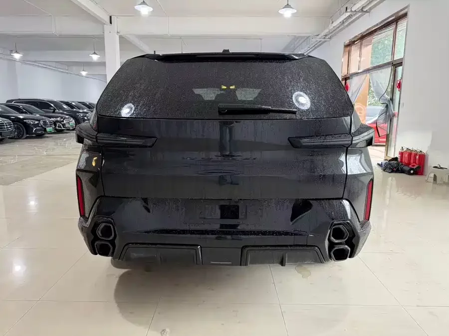 BMW XM
