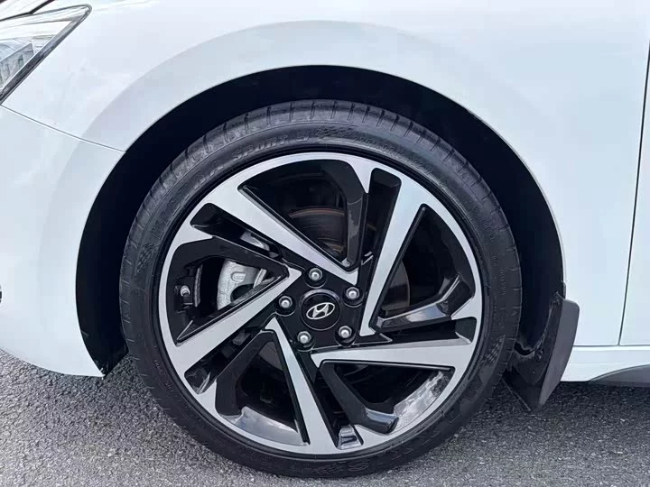 Hyundai Festa