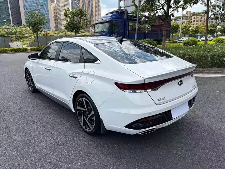 Hyundai Festa