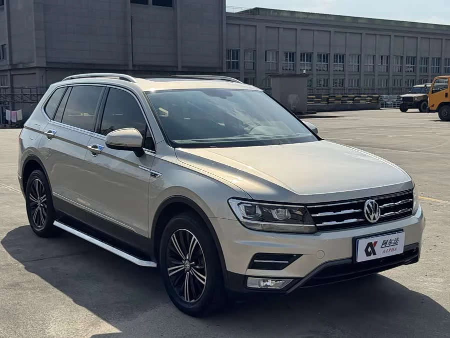 Volkswagen Tiguan L