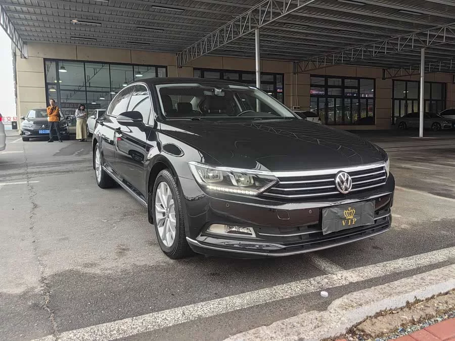 Volkswagen Magotan