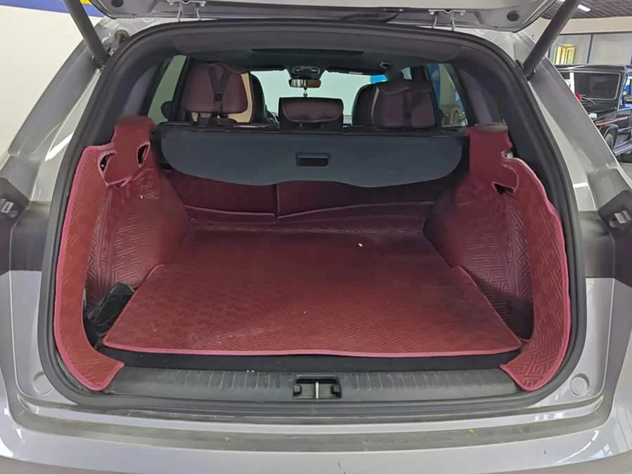 Geely Xingyue L