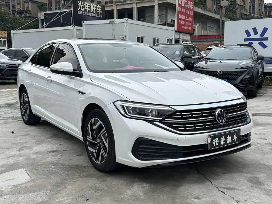Volkswagen Sagitar