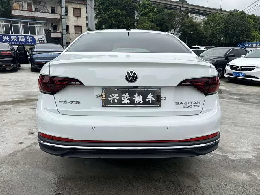 Volkswagen Sagitar
