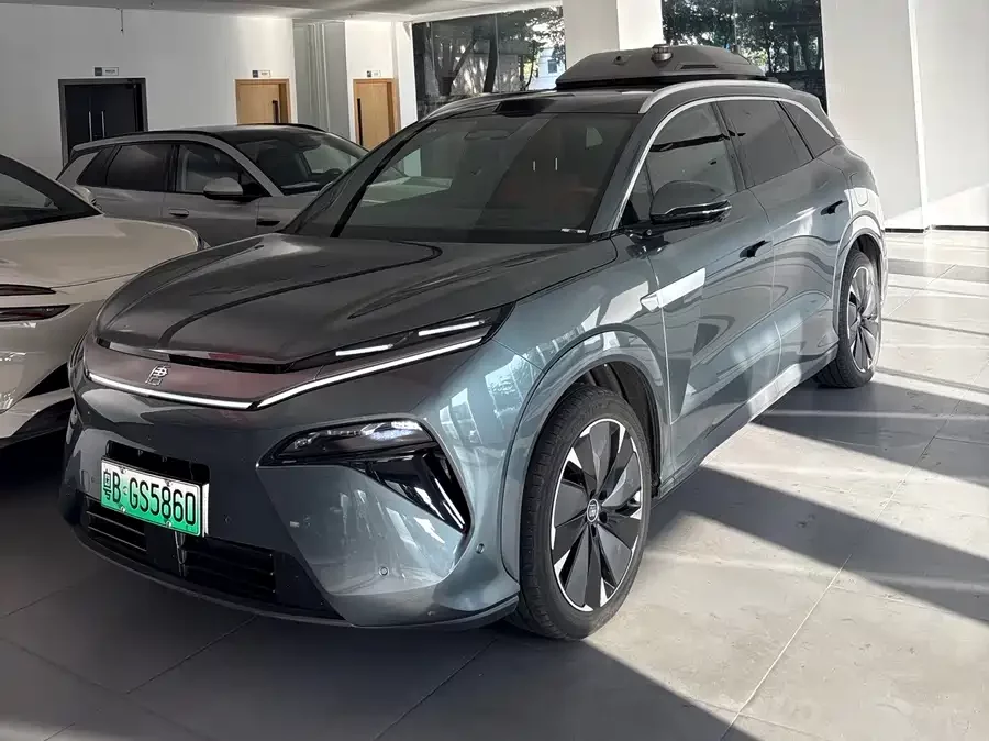 BYD Tang L