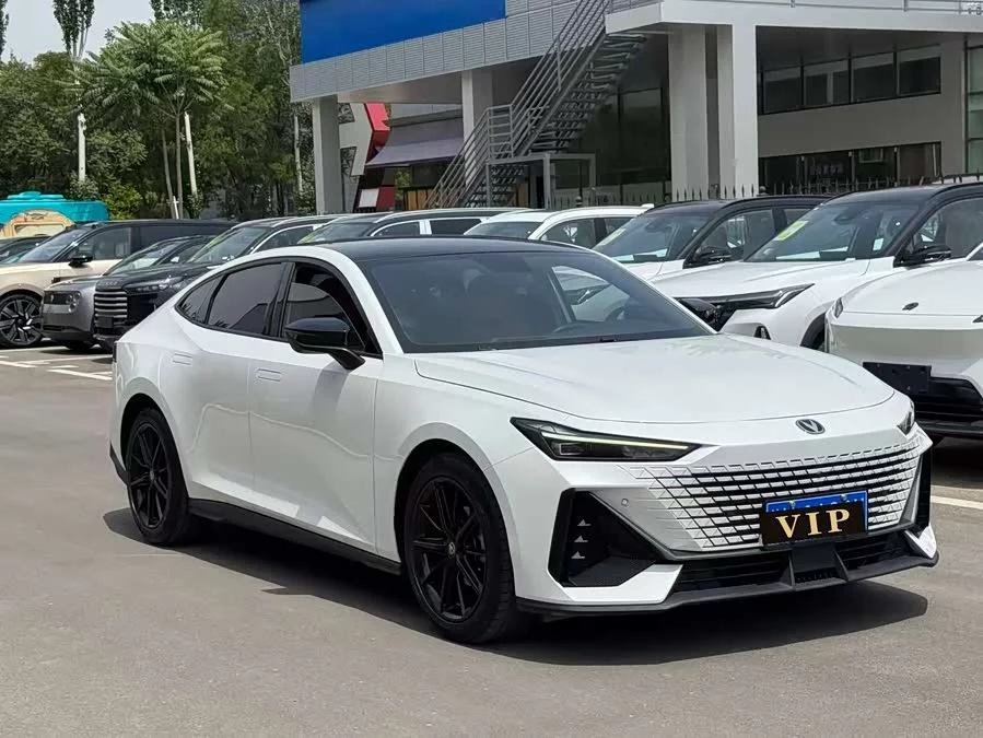 Changan UNI-V