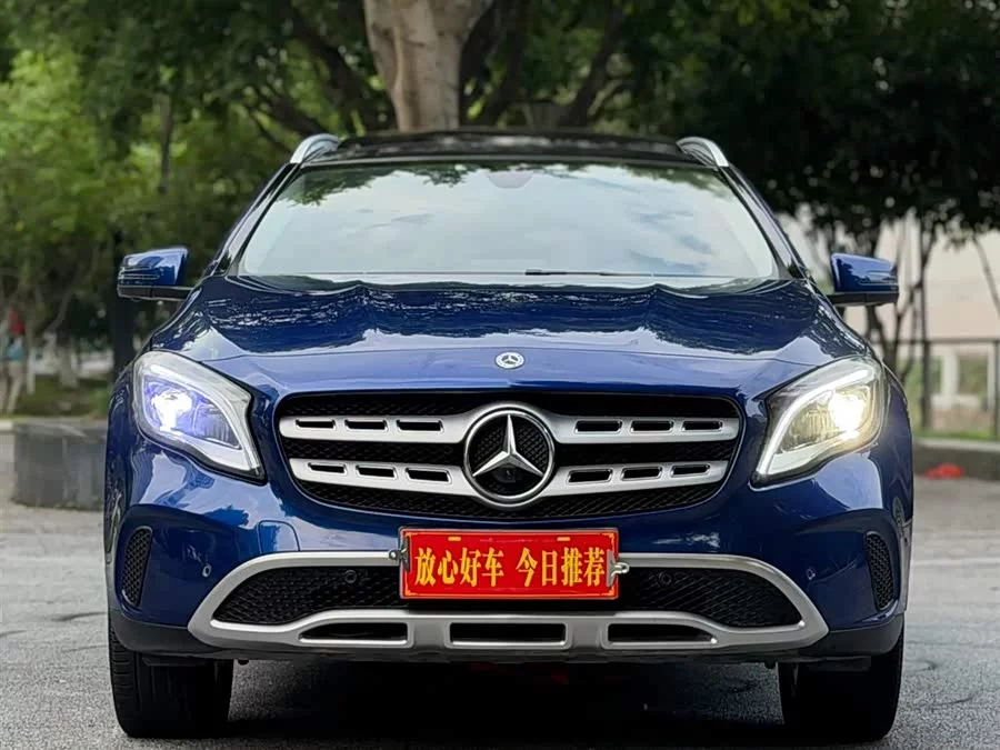 Mercedes Benz GLA
