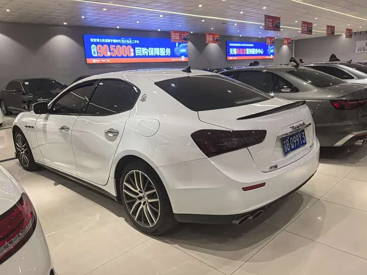 Maserati Ghibli