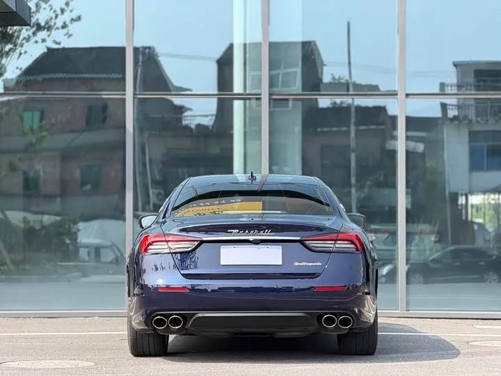 Maserati President