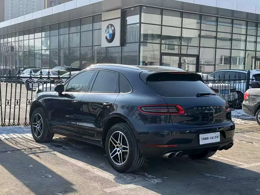Porsche Macan