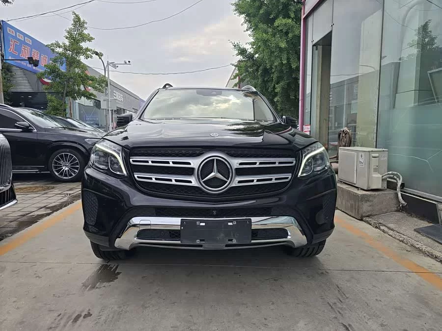 Mercedes Benz GLS