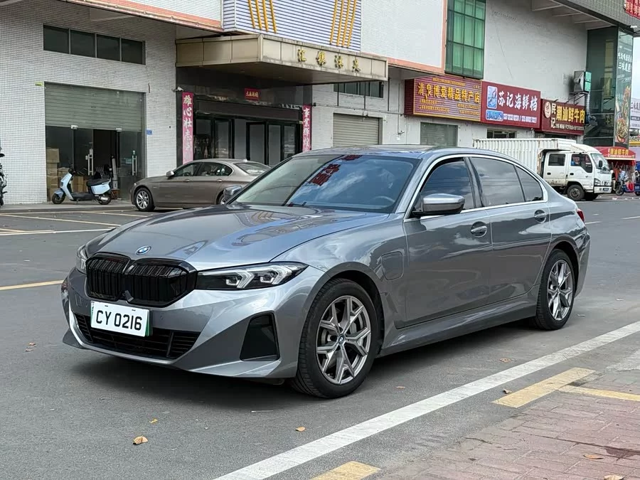 BMW i3