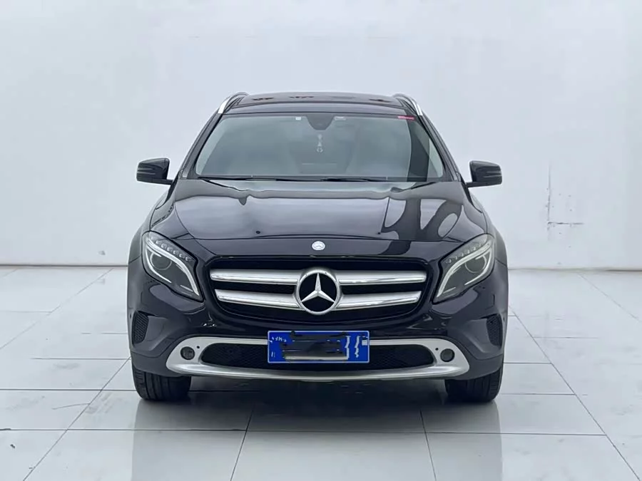 Mercedes Benz GLA