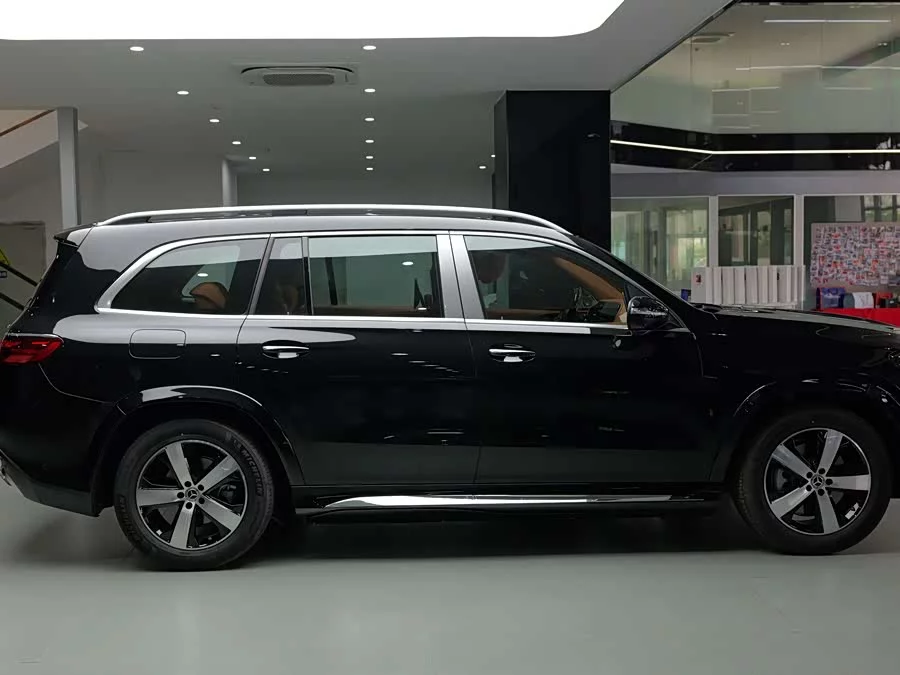 Mercedes Benz GLS