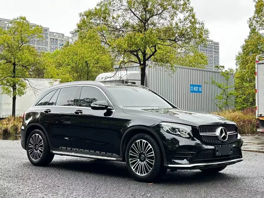 Mercedes Benz GLC