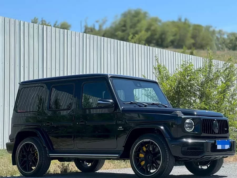 Mercedes Benz G-rated