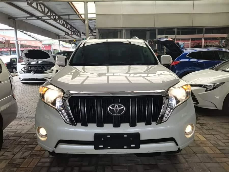 Toyota Prado
