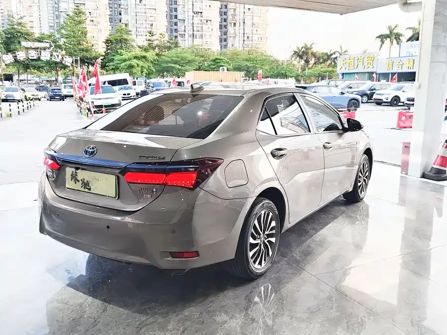 Toyota Corolla Hybrid E+