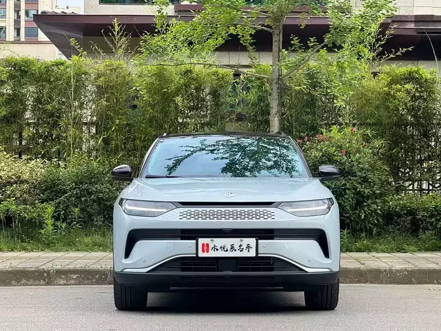 Leapmotor C11