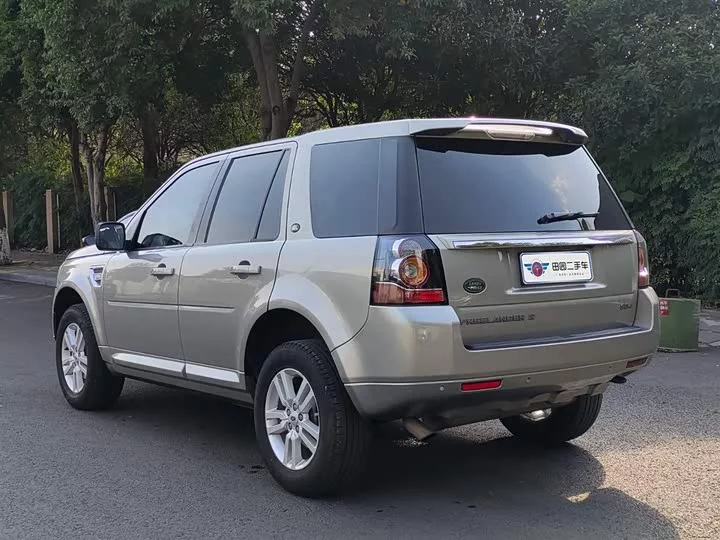 Land Rover Freelander 2