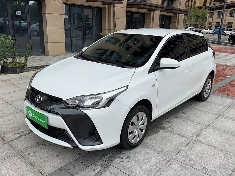 Toyota YARiS L