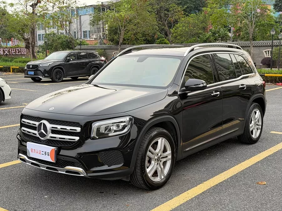 Mercedes Benz GLB