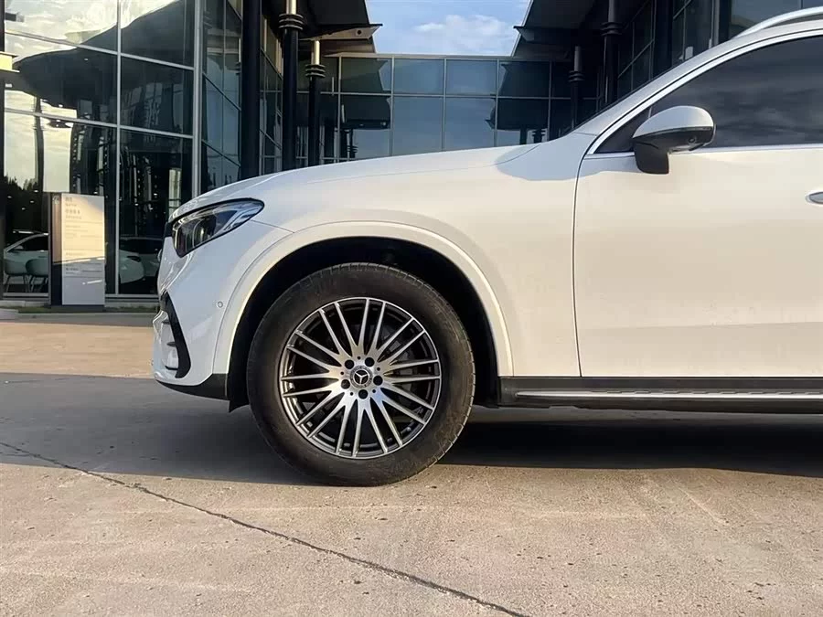 Mercedes Benz GLC