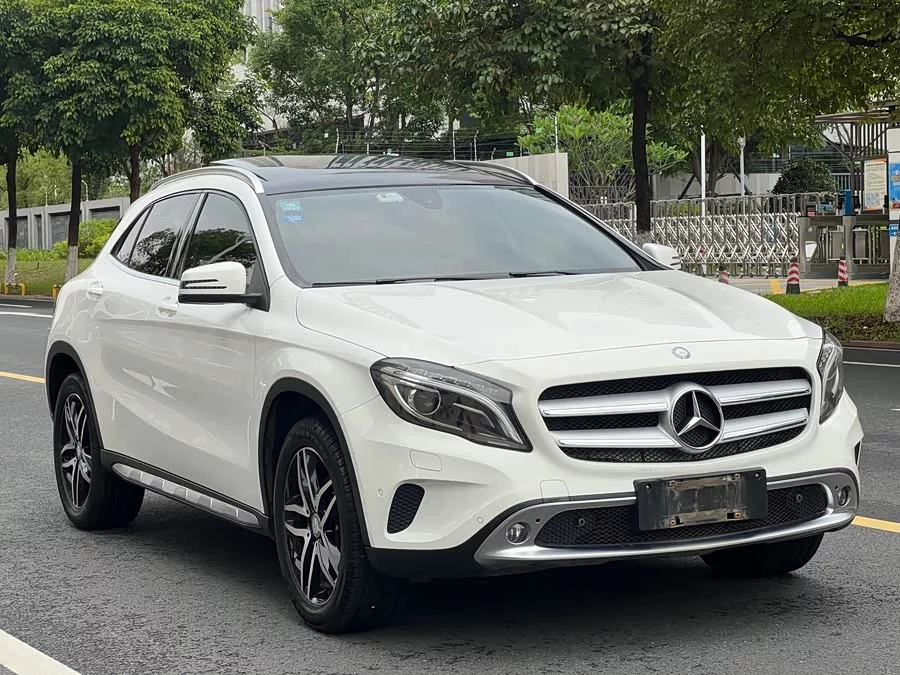 Mercedes Benz GLA