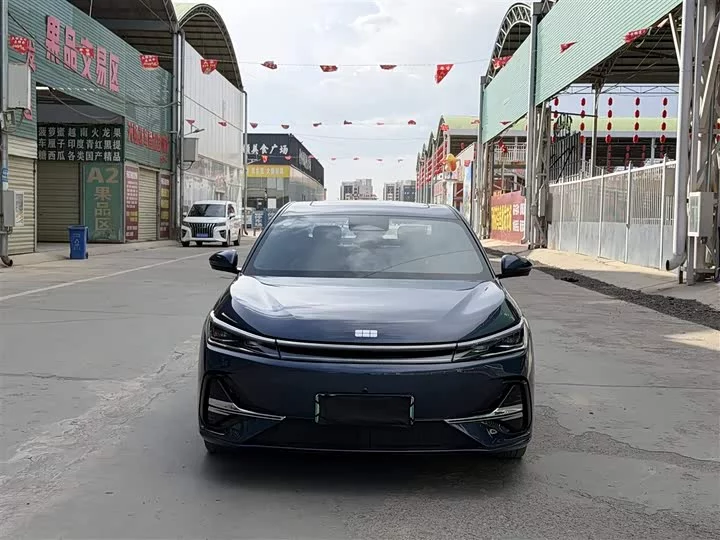 Geely Galaxy A7 EM