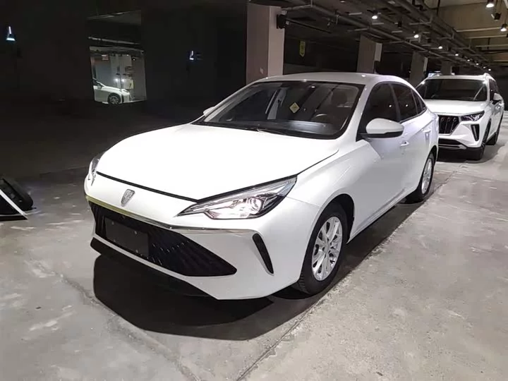 Roewe i5