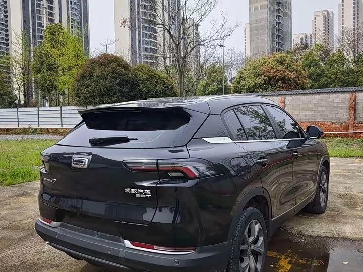 Qoros 7
