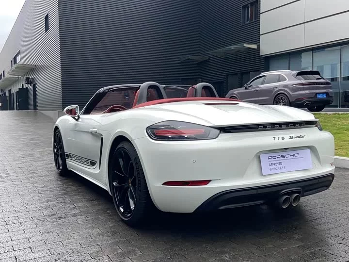 Porsche 718