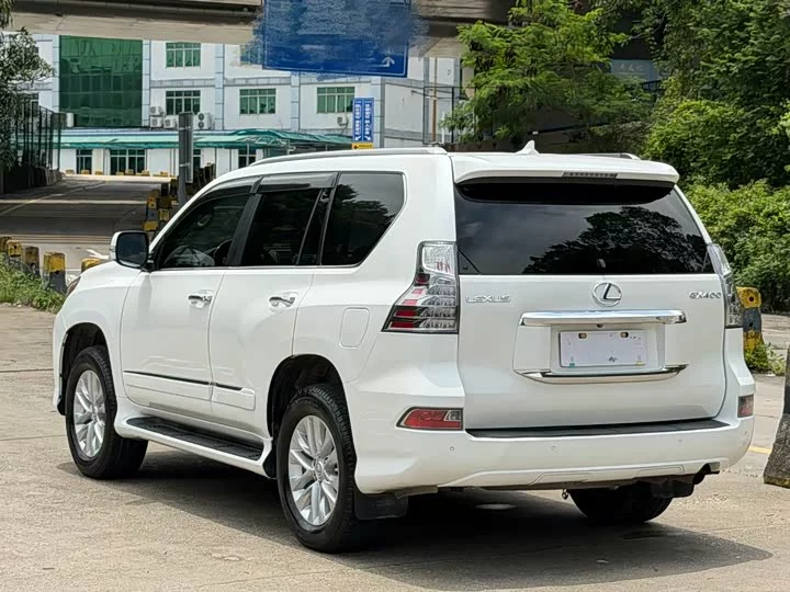 Lexus GX