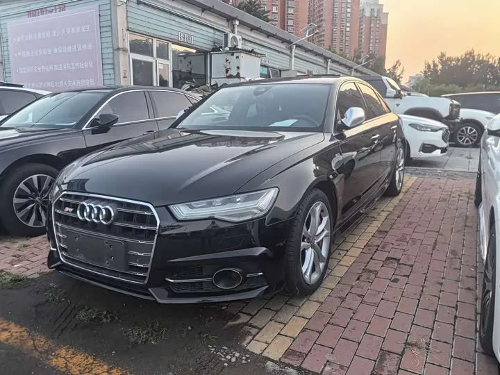 Audi S6