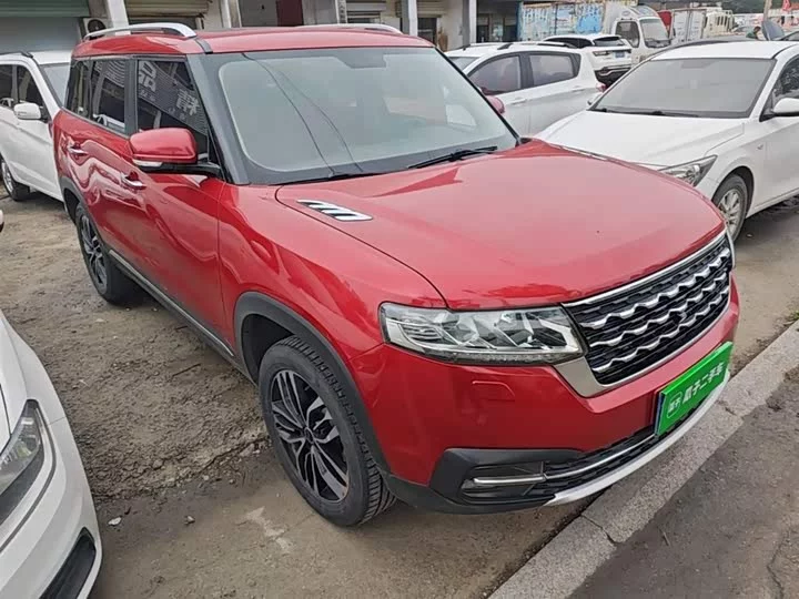BAIC Q7