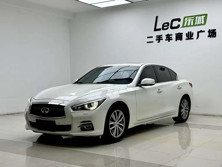 Infiniti Q50L