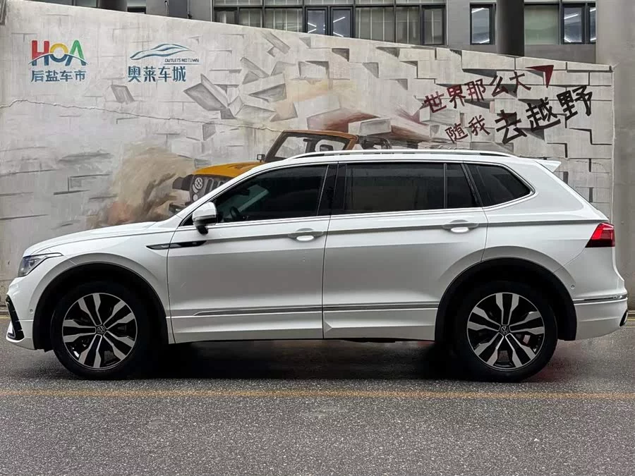 Volkswagen Tiguan L