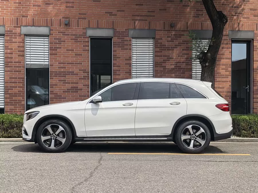 Mercedes Benz GLC