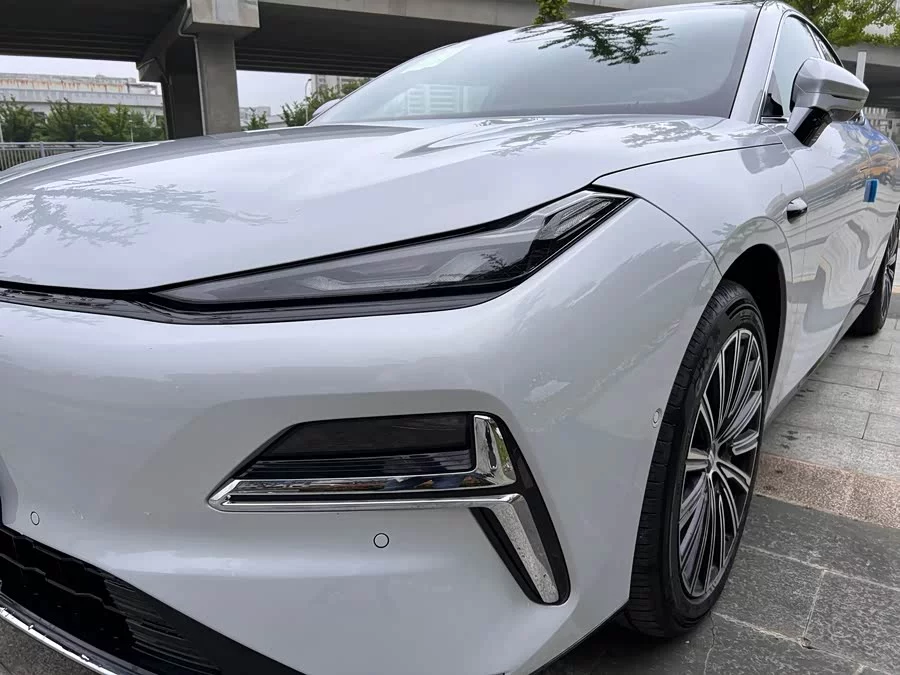 Geely Galaxy Star 8