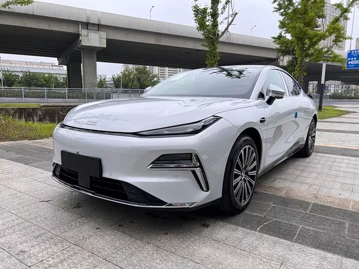 Geely Galaxy Star 8