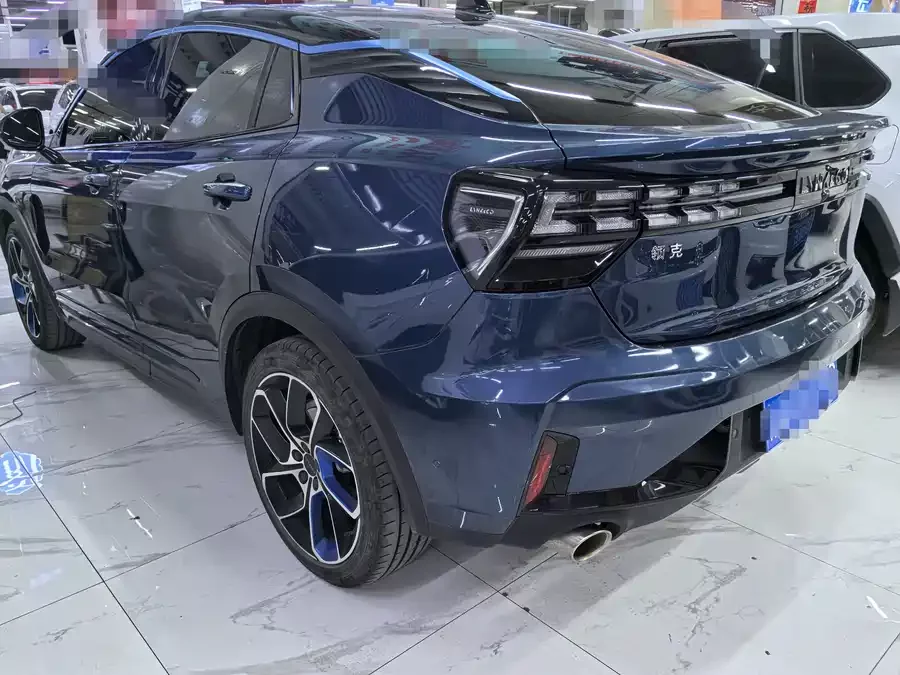 Lynk & Co 05