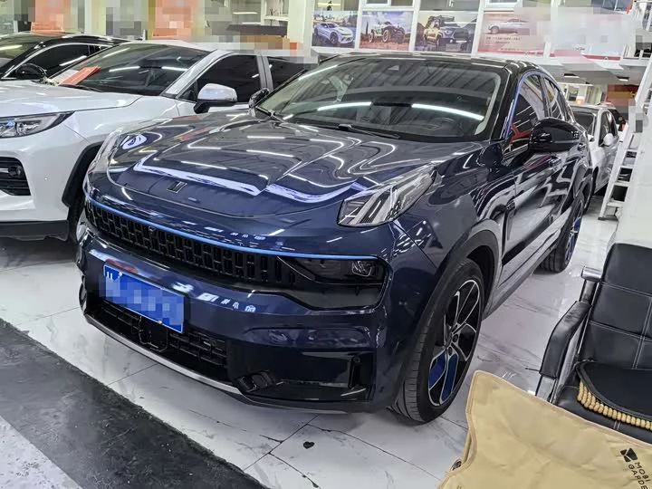 Lynk & Co 05