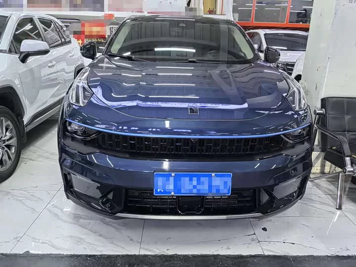 Lynk & Co 05